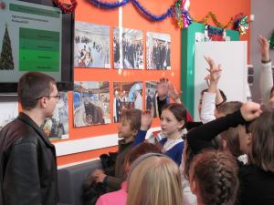 Фото к В информационном центре – новогодние утренники