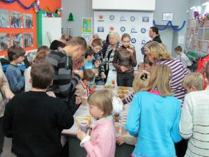 Фото к В информационном центре – новогодние утренники