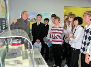 Фото к Занятия со студентами в информационном центре