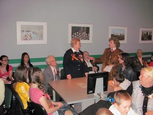 Фото к Встреча с ветеранами в преддверии Дня Победы.