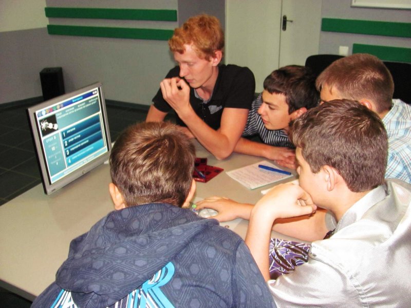 Фото к Научно-популярный лекторий с успехом начал свою работу