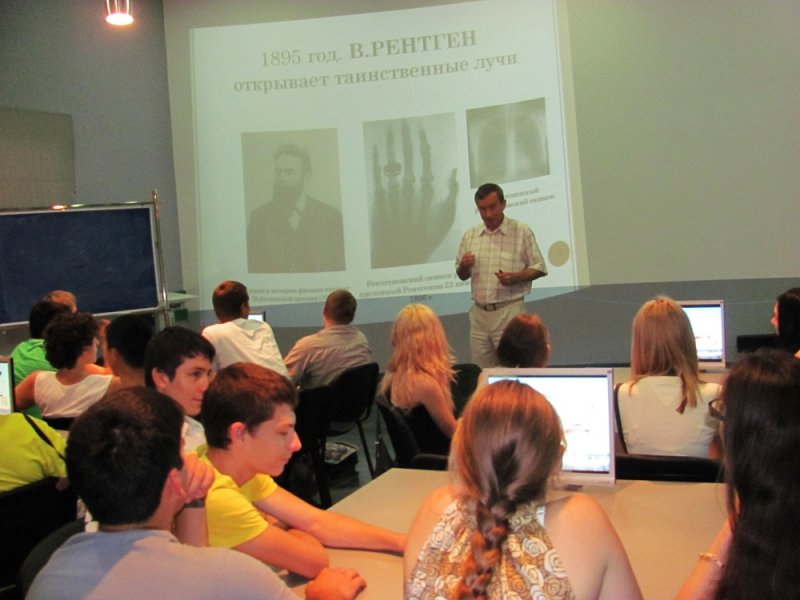 Фото к День медицинского работника в Информационном центре