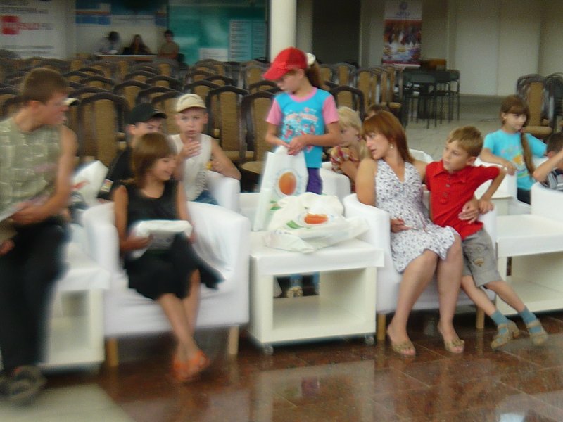 Фото к Информационный центр атомной отрасли представил экспозицию на Международной выставке научно-технического творчества молодежи Expo-Sciences Europe 2012 