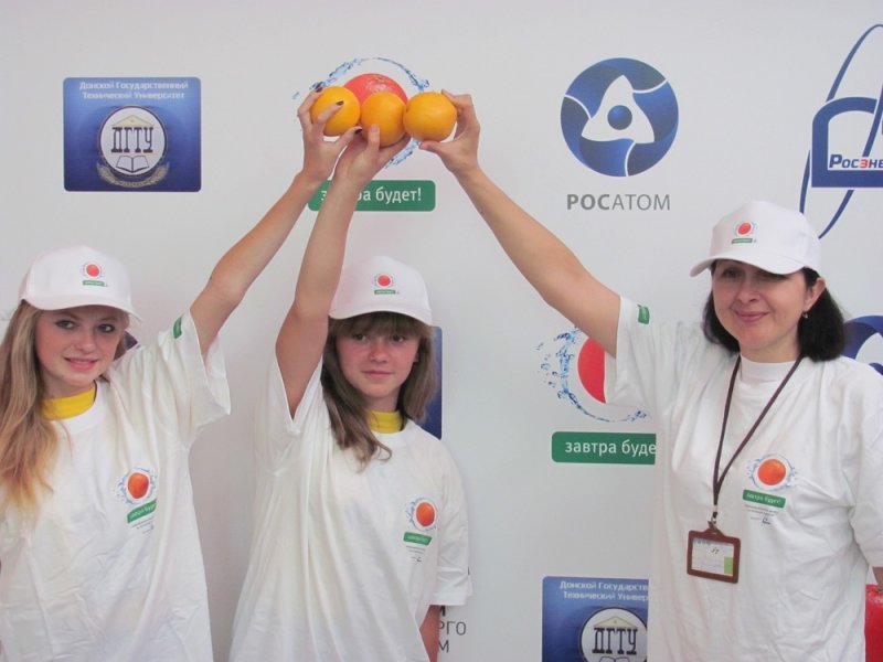 Фото к Юнкоры из Украины посетили информационный центр по атомной энергии Ростова-на-Дону