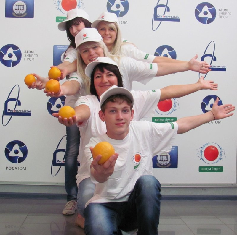 Фото к Юнкоры из Украины посетили информационный центр по атомной энергии Ростова-на-Дону