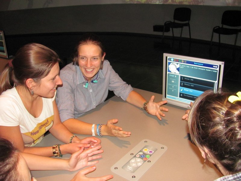 Фото к Третий фестиваль науки Юга России продолжается экскурсиями в информационный центр по атомной энергии