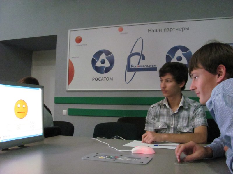 Фото к Интернет-фестиваля «Смайлик — закодированная эмоция 2012» проходит в ростовском информцентре.