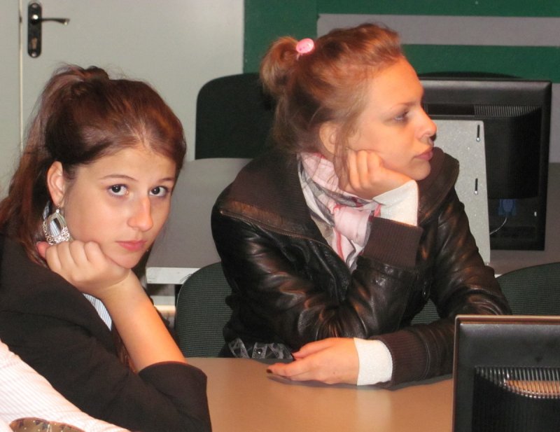 Фото к Юные медики узнают о радиации и ядерной медицине в ростовском информационном центре