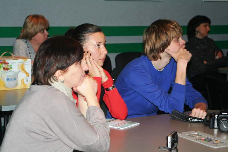 Фото к Информационный центр посетили журналисты трех областей центральной России