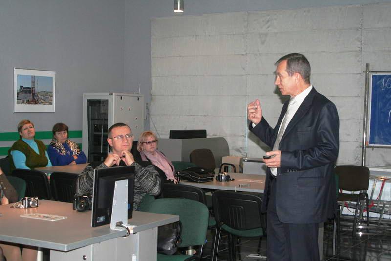 Фото к Информационный центр посетили журналисты трех областей центральной России