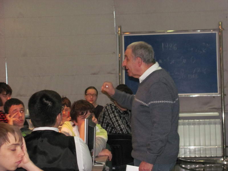 Фото к Школьники познакомились с сверхпроводимостью