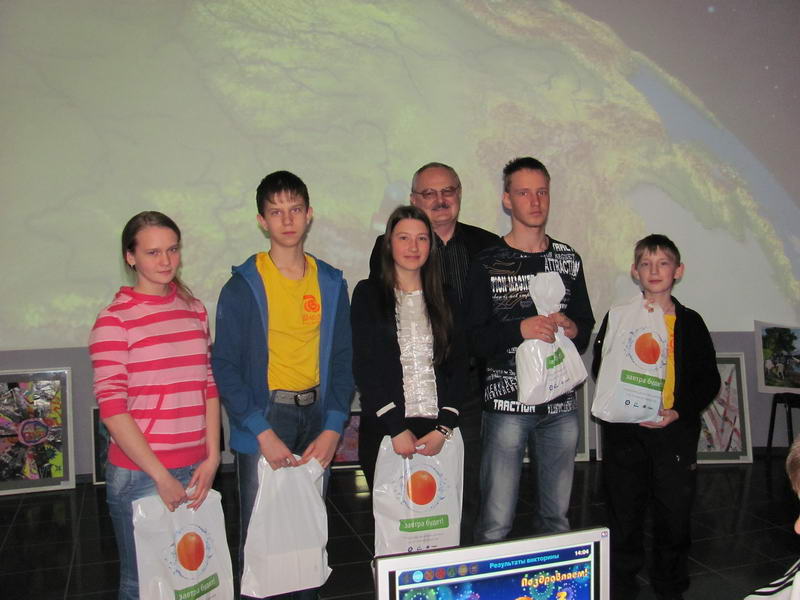 Фото к Физический марафон финишировал в информационном центре по атомной энергии