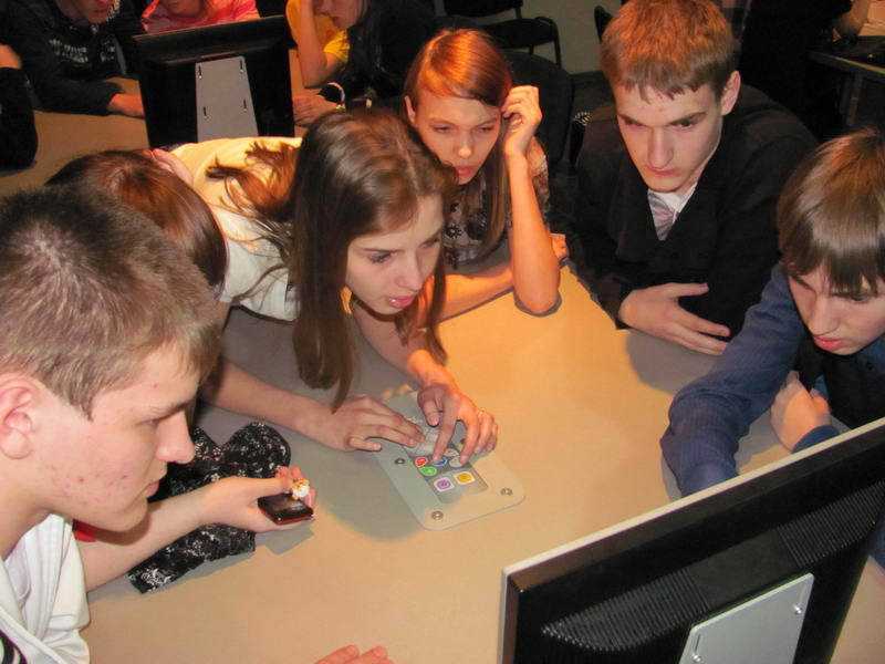 Фото к Физический марафон финишировал в информационном центре по атомной энергии