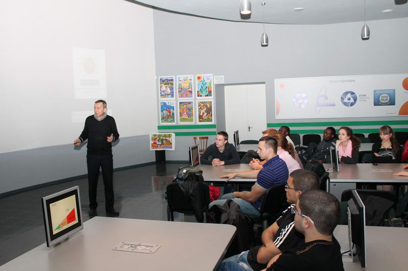 Фото к Будущие медики познакомились с Ростовской атомной станцией