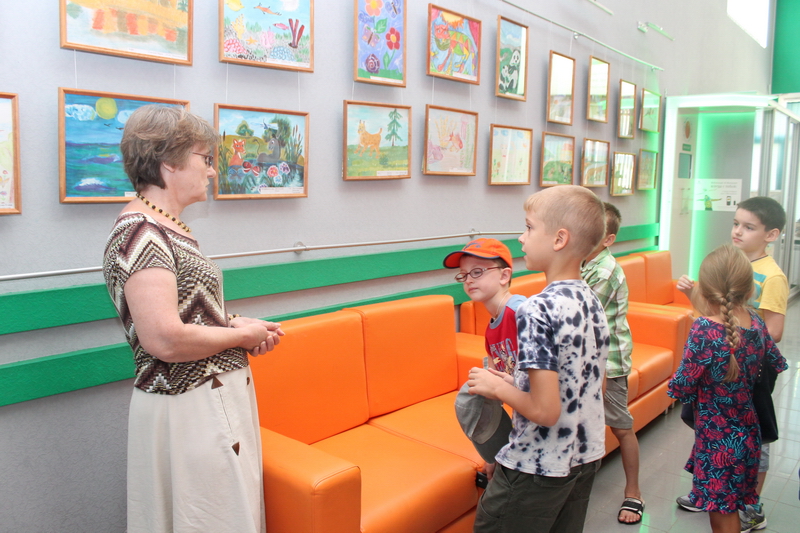 Фото к «Год охраны окружающей среды» в информационном центре