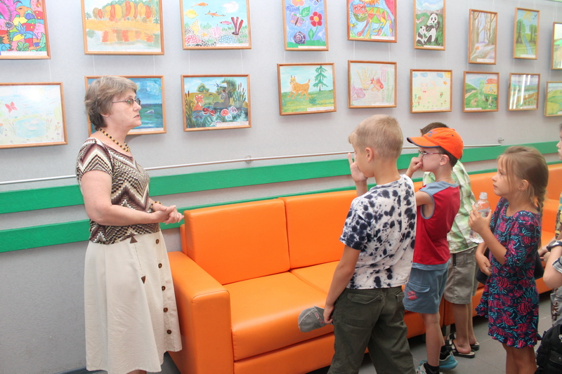 Фото к «Год охраны окружающей среды» в информационном центре