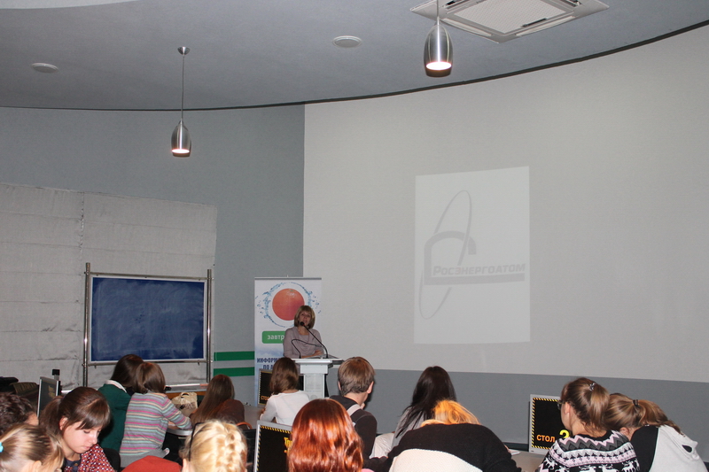 Фото к Очередное заседание клуба старшеклассников «Апельсин»