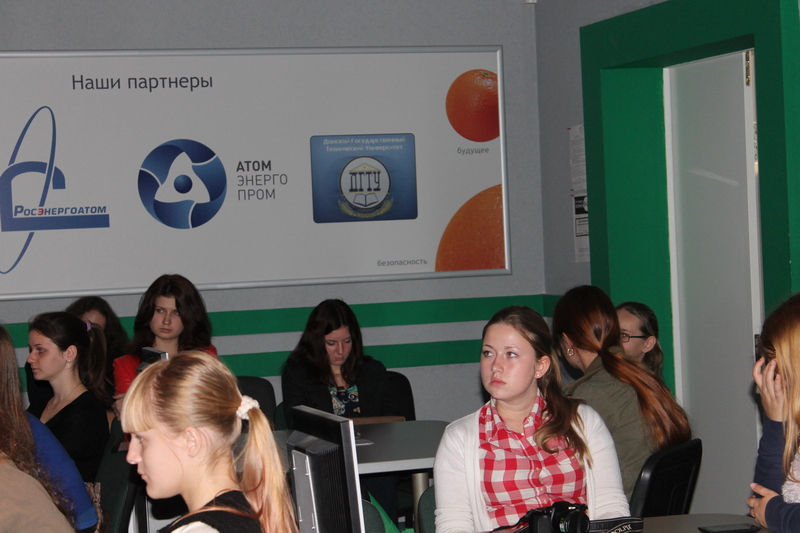 Фото к Будущие журналисты познакомились с миром атомной энергии