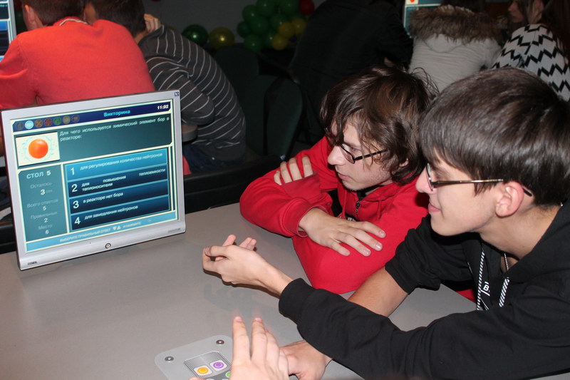 Фото к Большой интерес к «Миру атомных технологий»