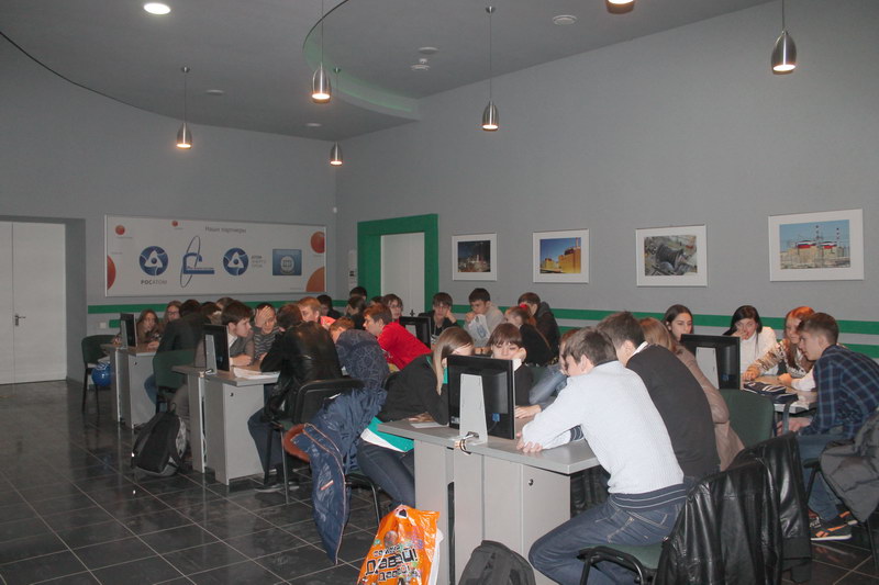 Фото к Большой интерес к «Миру атомных технологий»