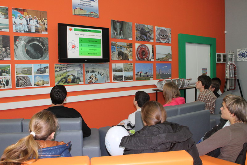 Фото к Большой интерес к «Миру атомных технологий»