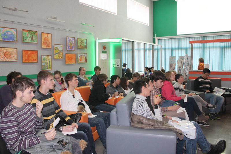 Фото к Большой интерес к «Миру атомных технологий»