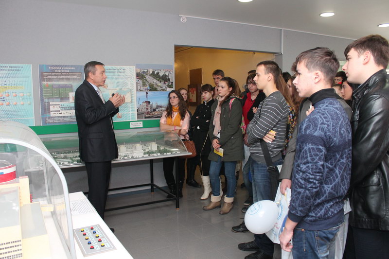 Фото к Большой интерес к «Миру атомных технологий»