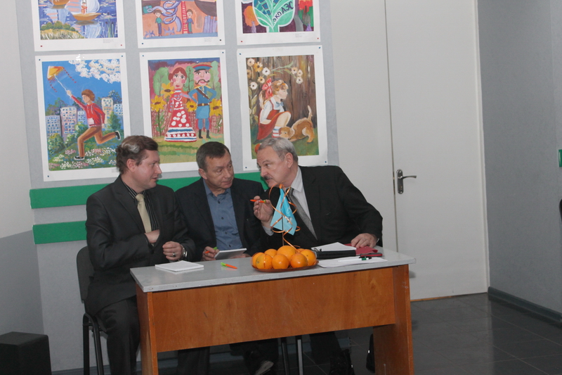 Фото к Новогодний финал в клубе «Умный апельсин»