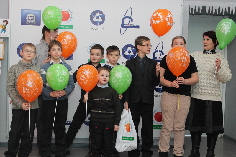 Фото к День рождения в информационном центре