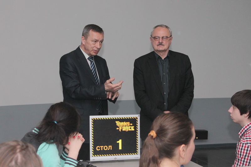 Фото к Занятия Областной школы юнкоров