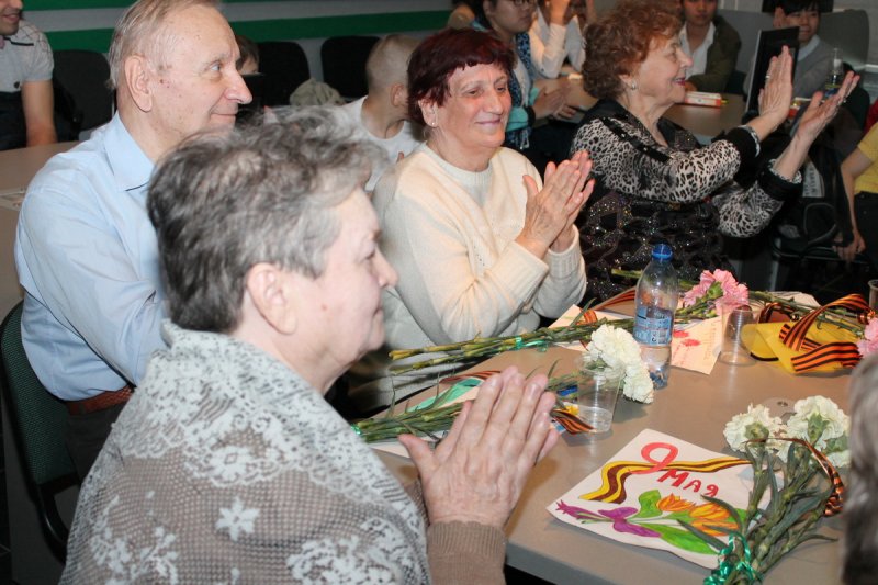 Фото к «Поклонимся великим тем годам…"