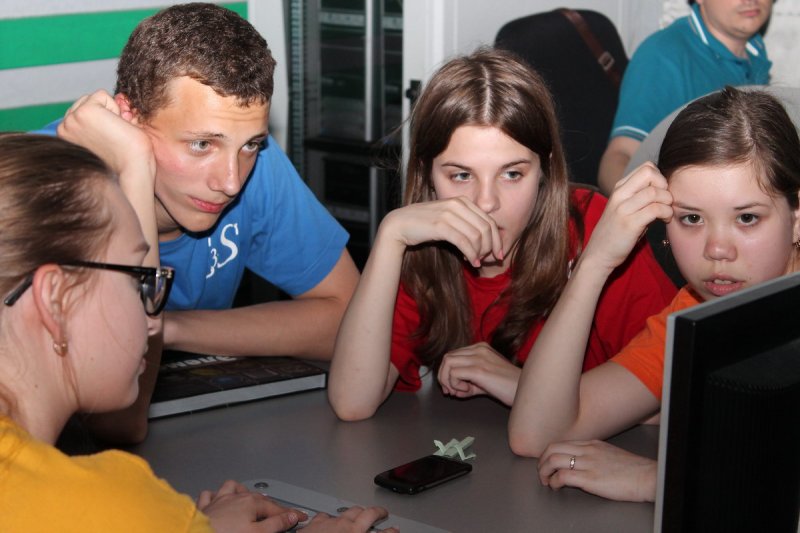 Фото к Весенний финал в клубе «Умный апельсин»