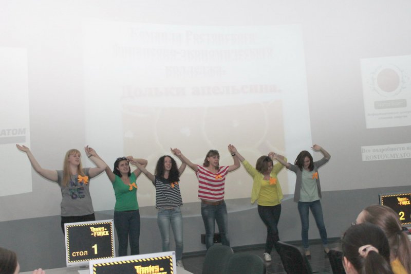 Фото к Весенний финал в клубе «Умный апельсин»