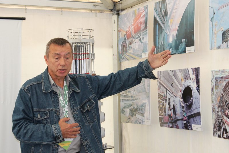 Фото к Ростовский информационный центр по атомной энергии принял участие в работе молодежного форума «Ростов-2014. Твой мир в движении!»