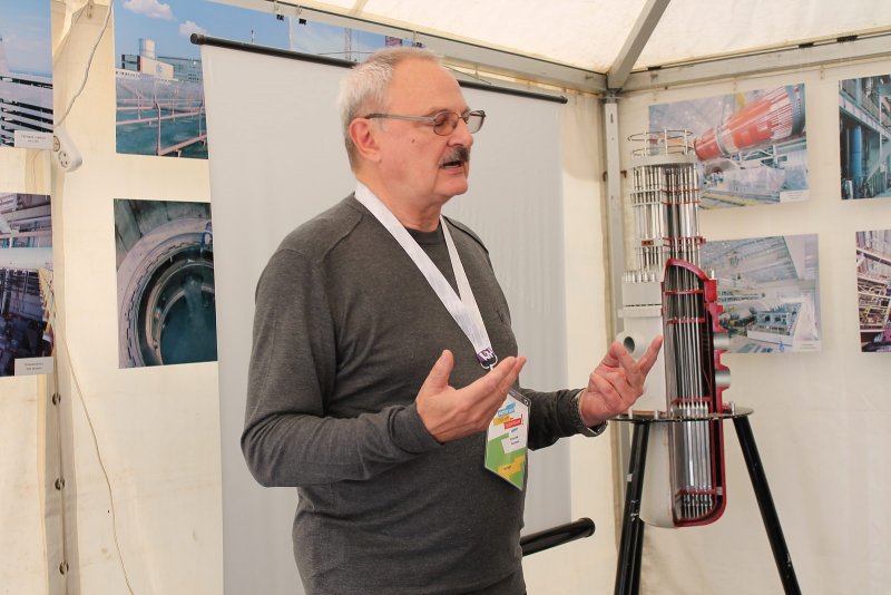 Фото к Ростовский информационный центр по атомной энергии принял участие в работе молодежного форума «Ростов-2014. Твой мир в движении!»