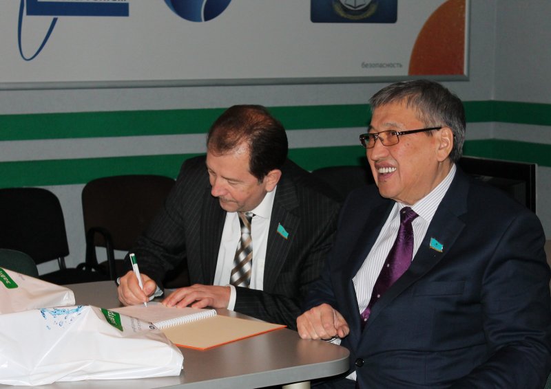 Фото к Парламентарии Республики Казахстан посетили информационный центр по атомной энергии г. Ростова-на-Дону