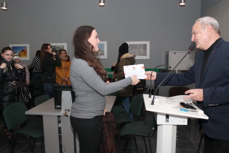 Фото к Новая интеллектуальная игра с успехом стартовала в информационном центре по атомной энергии