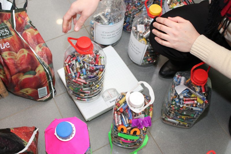 Фото к 323 килограмма использованных батареек не станут загрязнять природу