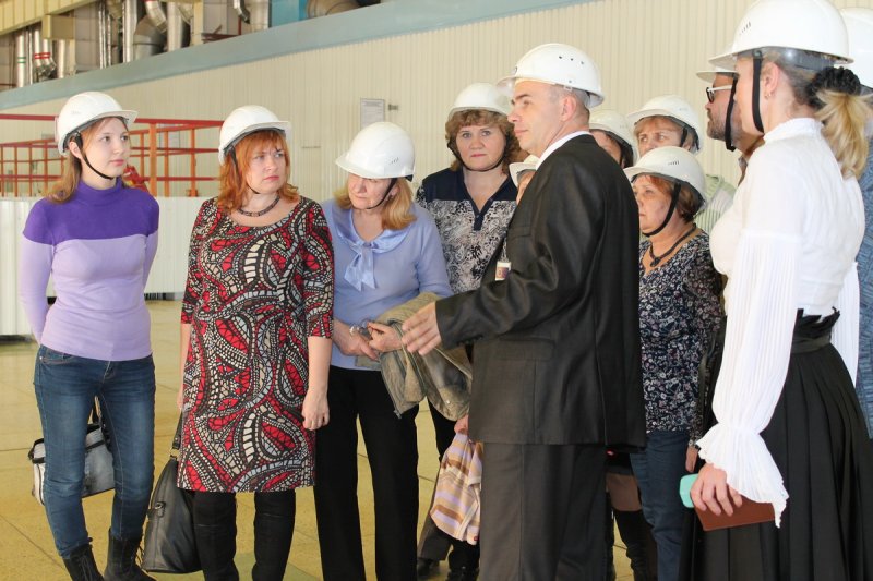 Фото к Неделя высоких технологий открылась посещением Ростовской АЭС группой ростовских учителей 