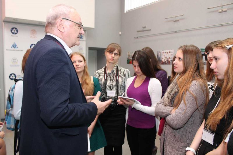 Фото к Юнкоры Ростовской области получили награды в информационном центре за лучшие эссе о Ростовской АЭС