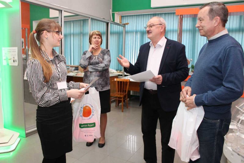 Фото к Юнкоры Ростовской области получили награды в информационном центре за лучшие эссе о Ростовской АЭС