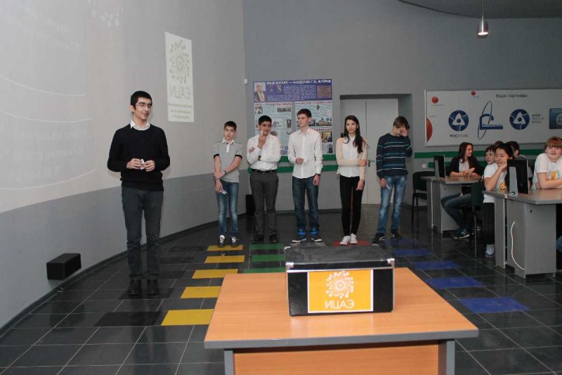 Фото к Более 600 человек посетили Информационный центр по атомной энергии г. Ростова-на-Дону в рамках Всероссийской  недели высоких технологий