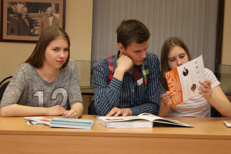 Фото к  Более 200 ростовчан посетили площадку ИЦАЭ «В гостях у ядерщика» в рамках всероссийской акции Библионочь-2015