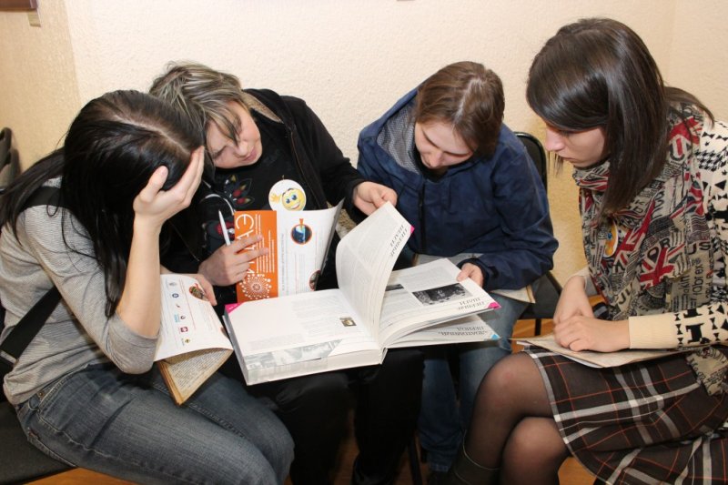 Фото к  Более 200 ростовчан посетили площадку ИЦАЭ «В гостях у ядерщика» в рамках всероссийской акции Библионочь-2015